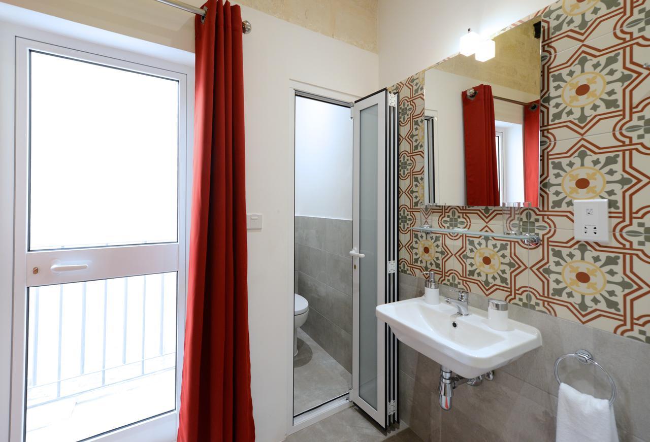 Vallettastay Lovely House Private Rooms Valeta Exterior foto